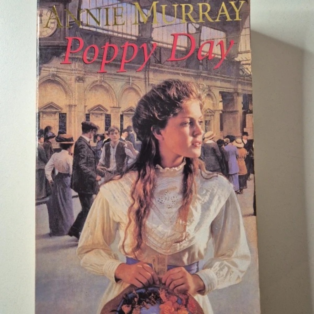 Poppy Day Decorative Party Poster - Cream/Red